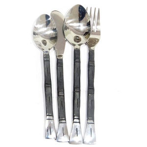 Ensemble de couverts de cuisine en acier inoxydable pour premier cheval avec poignée en queue de poisson forgée noire Ensemble de couverts élégant - Product Image 1