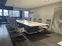 Table de conférence haut de gamme moderne en MDF, sur mesure, style brillant, pieds en aluminium pour la maison, le bureau, l'école, l'hôpital