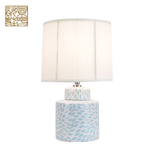 Lampe de table moderne style <span class=keywords><strong>pictural</strong></span> en céramique LED à intensité variable Design de fleur d'oiseau Alimentation électrique Abat-jour pour tambour Ampoules à incandescence - Product Image 4