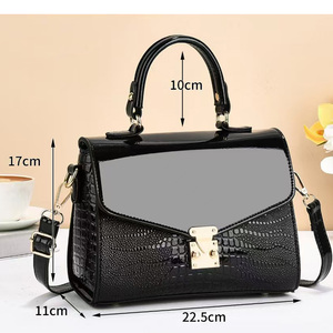 Newest High Quality Pu Leather Designer Shoulder Bags Trendy Fashion Latest Luxury Alligator Pattern Women's Handbags - Product Image 2