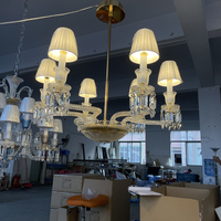 Lustre Classique de Luxe en Cristal Doré avec Abat-jour en Tissu Blanc et Bras en Verre Torsadé, Garantie de 3 Ans, Suspension LED Traditionnelle