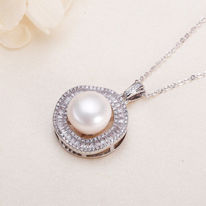 Wholesale Shanxia Lake Jewelry Simple White Flat <b>Pearl</b> with Zircon Freshwater True <b>Pearl</b> Necklace Clavicle Chain <b>Pendant</b> <b>Charms</b> - Product Image 4