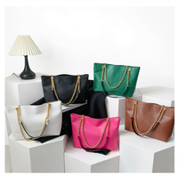 Sac à rabat classique d'été pour femme avec chaîne en cuir PU, doublure en polyester, fermeture éclair - Sac à main décontracté et tendance