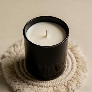 Ensemble de bougies en céramique artisanales, style minimaliste, bougie parfumée en cire de soja, design torsadé noir et blanc, décoration d'intérieur - Product Image 3