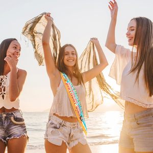 Fascia Hawaiana per <span class=keywords><strong>Compleanno</strong></span> a Tema Tropicale Luau, Fascia Aloha per Donne, per Compleanni del 13°, 16°, 18°, 21° Anno - Product Image 4