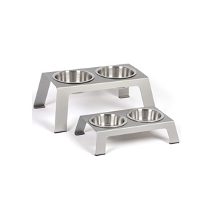 Bol pour chien en métal de style moderne personnalisé fait à la main, design vintage durable, design tendance pour le stockage des aliments et des liquides - Product Image 5