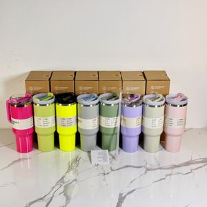 Vaso de 40 oz con Asa y Pajita, Tapa de 3 Posiciones de Alta Calidad, Vaso Aislado de Acero Inoxidable, Libre de BPA, para Viajes, Uso Diario y al Aire Libre - Product Image 3