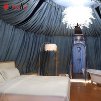Dôme de glamping moderne en polycarbonate transparent avec structure en aluminium préfabriquée, tente igloo thermoformée, hôtel arc étanche avec salle de bain