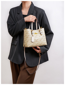 Nouveau Sac à Main Géométrique de Luxe Tendance, Imprimé, en PU de Haute Qualité, Unisexe, Sac à Bandoulière de Shopping, Sac Messager, Couleur et <span class=keywords><strong>Logo</strong></span> Personnalisables - Product Image 6