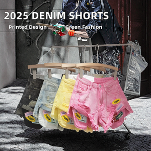 Short en jean taille haute pour femme Pantalon imprimé Streetwear pour la saison estivale et hivernale décontractée - Product Image 2