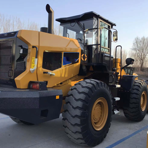 Pale Gommate di Alta Qualità da 5,5 Tonnellate 656F con Benna da 3,3-5,5cbm, Pala Gommata Telescopica con A/C e Sistema di Pilotaggio - Product Image 1