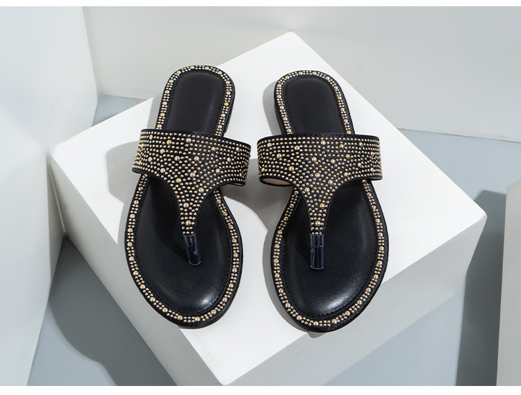 Rhinestone Clip toe Women's Flip-flops Sandals Outside Wearing Flip Flops Flat Beach Slippers