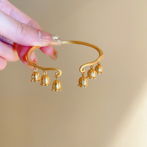 Cinese campana orchidea braccialetto d'oro per le donne placcato oro Kunming fiori ciondolo bracciale braccialetti bracciale gioielli di lusso - Product Image 1