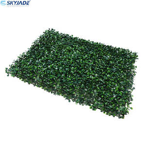 ألواح جدار عشب صناعي الأفضل مبيعًا SKH4060-NV 50*50 سم ستارة خلفية لجدار عشب صناعي سياج نباتي - Product Image 2