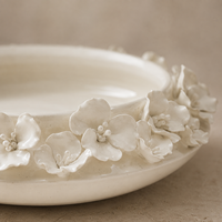 Bol décoratif en céramique blanche, applique florale 3D, centre de table sculptural pour table basse, décoration intérieure