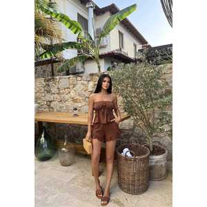 Conjunto de Shorts Marrones para Mujer - Product Image 3