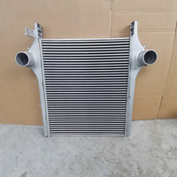 Système d'intercooler air-eau pour applications à haute densité de puissance, comprend une pompe et un radiateur, refroidissement efficace