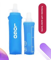 Bouteille d'eau pliable en TPU souple à fond carré personnalisée pour la course à pied, la randonnée, le cyclisme et les sports