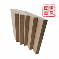 Panneaux OSB finis sans formaldéhyde de qualité ENF, en stock, vente en gros directe usine, pour la décoration intérieure et l'aménagement.
