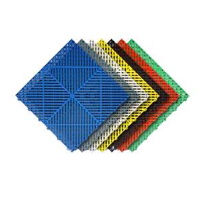 Carrelages de sol de garage en <span class=keywords><strong>PVC</strong></span> de haute qualité Conteneur à 2 étages Surface de <span class=keywords><strong>parquet</strong></span> résistante à l'usure pour garages piscines <span class=keywords><strong>terrasse</strong></span> - Product Image 1
