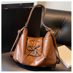 Sac à bandoulière rétro, sac à bandoulière de haute couture, sac polyvalent pour femme avec ceinture, sac sous le bras - Product Image 1