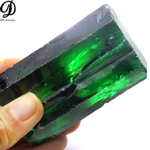 High quality synthetic cz raw material emerald rough cubic zirconia