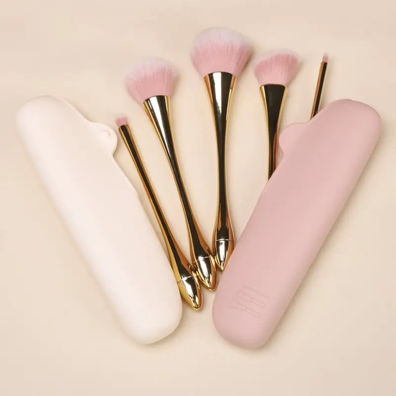 Custom BPA Free Durable Portable Travel Makeup Pouch Bag Csaes Silicone Makeup Brush Bag for Cosmetic