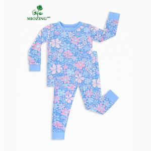 Miozing <span class=keywords><strong>Ropa</strong></span> Floral para Bebés, Conjuntos de Pijamas de Manga Larga, Pijamas Personalizadas para Bebés, <span class=keywords><strong>Ropa</strong></span> de Bebé OEM, <span class=keywords><strong>Ropa</strong></span> de Dormir para Bebés con MOQ Bajo - Product Image 1
