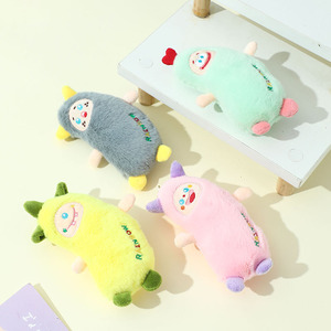 Frozen Robots Petit monstre en forme de banane Poupée en peluche Porte-clés Cartable pour enfants Ornement Pendentif Griffe Machine Prix - Product Image 4