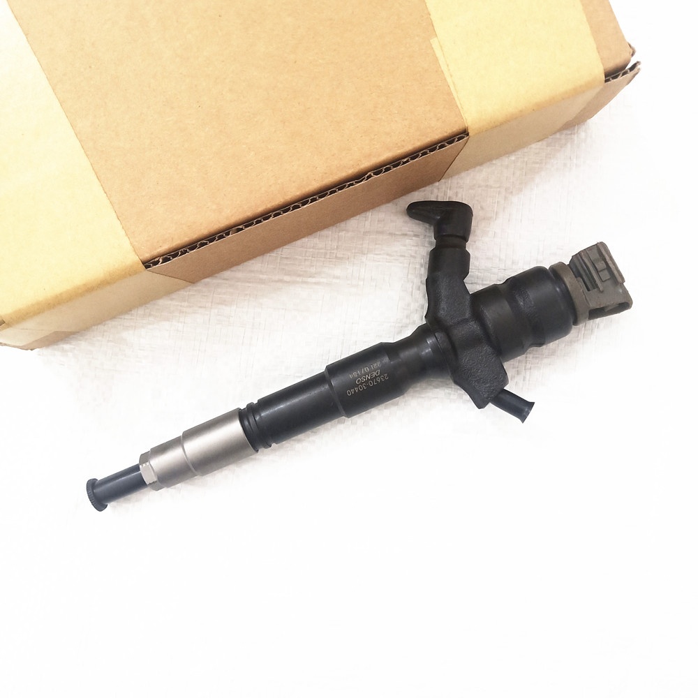 Hotsale Injector 23670-30440 Common Rail Injector 295900-0250 for Toyota Hiace