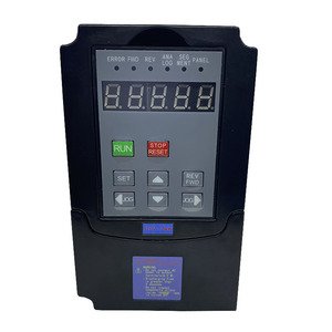 Variador de Frecuencia Monofásico A2-4015M, Entrada de CA 95–135V a Trifásico 110V, para Motores de 1.5kW, Ventiladores y Bombas m140 - Product Image 2