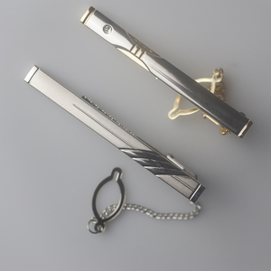 Regali per testimoni di nozze: Gemelli e fermacravatte alla moda, fermacravatte da uomo, fermacravatte personalizzati per cravatte - Product Image 1