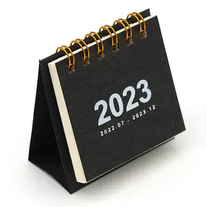 2022 2023 Einfaches einfarbiges Mini-Desktop-Papier Einfacher Kalender Jährlicher Organizer-Schreibtisch