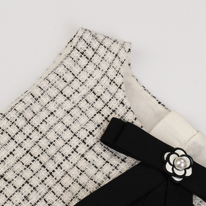 Robe noire à sequins et pied-de-poule pour jeunes filles - Product Image 4