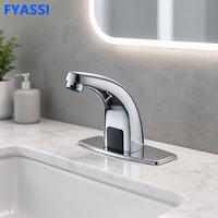 Robinet de lavabo commercial à capteur infrarouge sans contact, en laiton chromé, à double alimentation AC/DC, pour eau chaude et froide, à économie d'eau