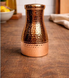 Bouteille d'eau en cuivre écologique de qualité supérieure, design portable pour la maison, le bien-être, l'extérieur et le bureau, favorise une hydratation saine et un mode de vie quotidien équilibré - Product Image 3