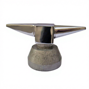 Enclume en acier robuste pour la fabrication de bijoux, le façonnage et le pliage du métal, et outil manuel d'orfèvrerie | GS04A - Product Image 1