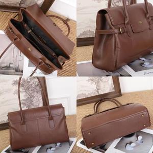 กระเป๋าถือสะพายไหล่ผู้หญิงรุ่นใหม่ปี 2026 กระเป๋าหนัง กระเป๋าสะพายขนาดใหญ่ รองรับการผลิตแบบ OEM และสั่งทำพิเศษ - Product Image 4