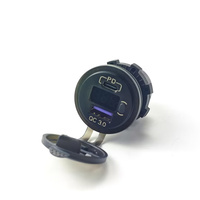 Voltmeter USB ganda antiair 12 v-24 V, pengukur voltase Digital LED untuk mobil dan sepeda motor