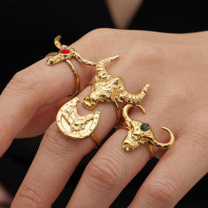 Anillo Ajustable Abierto de Acero Inoxidable Chapado en Oro de 18k con Diseño de Animal del Zodiaco, Serie Caballo Tauro Agresivo, Pulsera Unisex - Product Image 1
