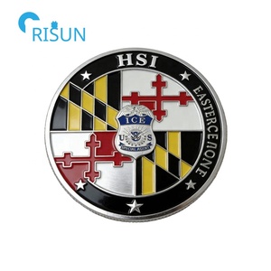 Décapsuleur personnalisé en forme <span class=keywords><strong>de</strong></span> pièce commémorative <span class=keywords><strong>de</strong></span> la Sécurité Intérieure des États-Unis, <span class=keywords><strong>de</strong></span> l'Immigration et des Douanes, pièce <span class=keywords><strong>de</strong></span> défi sur mesure - Product Image 2