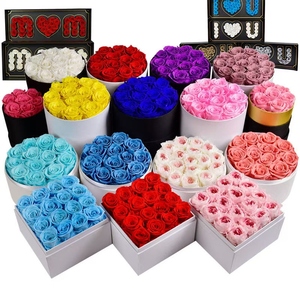 Vente en gros Cadeau de la Saint-Valentin des mères Fleur naturelle longue durée Éternelle Immortelle pour toujours Éternelle Rose préservée dans une boîte - Product Image 1