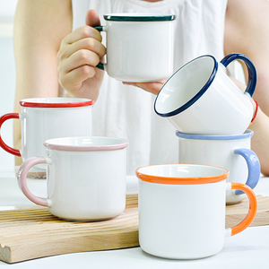 Personalisierbare 350ml Emaille-Imitat Tasse mit Buntem Henkel - Niedliche Keramik-Kaffeetasse für Büro und Heißgetränke - Product Image 1