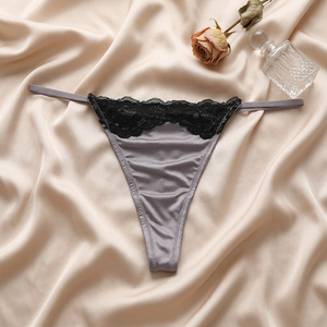 Vente en gros de strings en satin pour femmes, noirs, avec bordure en dentelle florale, fines bretelles, taille basse, sous-vêtements de sport et yoga, culottes sexy pour femmes - Product Image 4