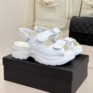 2026 Designer Brand Luxury Beach Slides Summer Spring Black Flat Sandals for <b>Women</b> Wholesale Fashion Ladies Slippers - Product Image 6