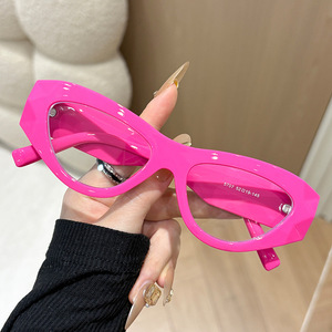 Nouvelles Lunettes Anti-Lumière Bleue Tendance Style Punk Oeil de Chat Monture Complète Sans Outil de <span class=keywords><strong>Maquillage</strong></span> Personnalisées pour <span class=keywords><strong>Femme</strong></span> - Product Image 1