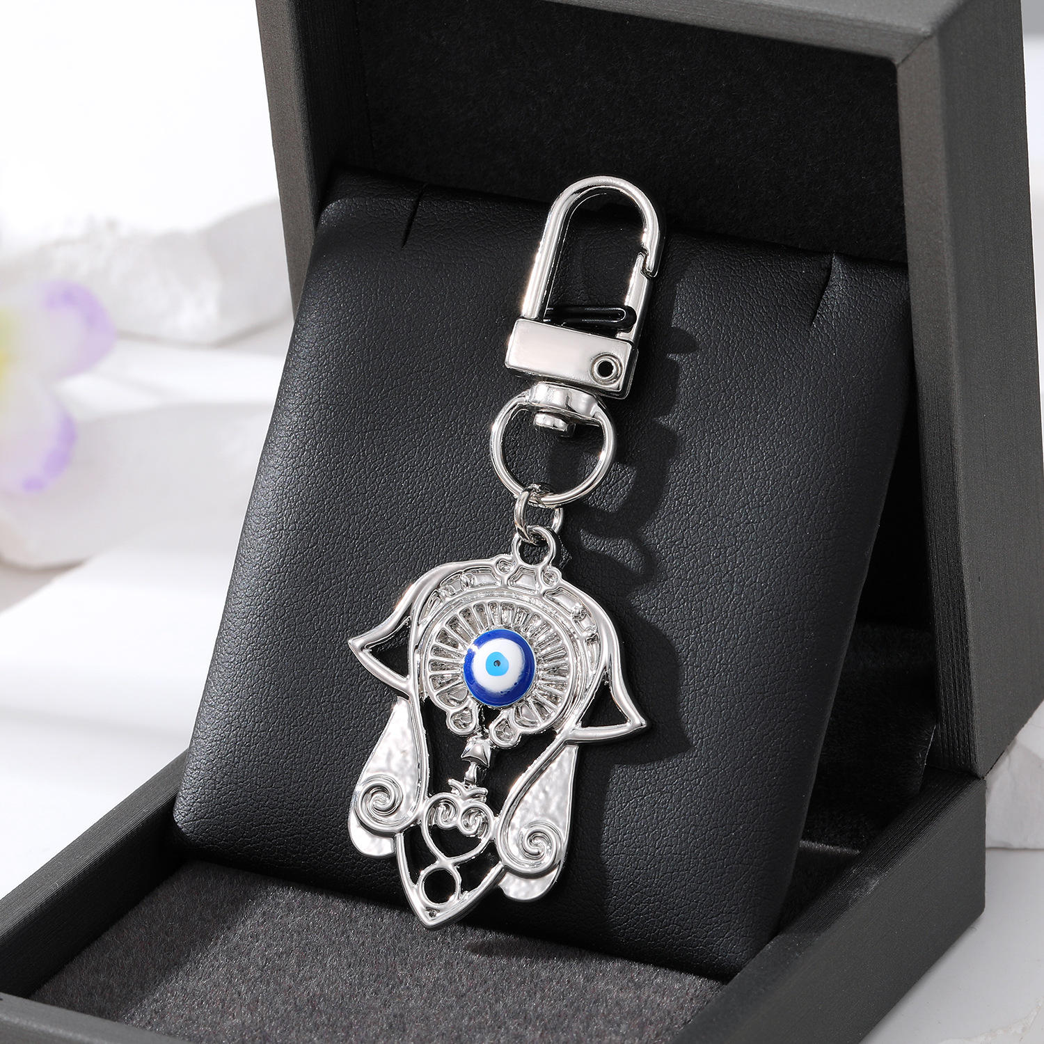 Palma hueca de plata