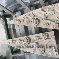 Encadrement de porte en pierre calcaire naturelle sculptée en forme de vigne pour entrée de villa