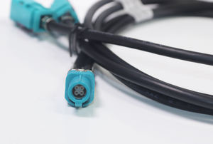 Подключение кабеля к декодеру GAYINTT LVDS для автомобильной камеры заднего вида LVDS интерфейс для <span class=keywords><strong>VW</strong></span> <span class=keywords><strong>audi</strong></span> benz - Product Image 3