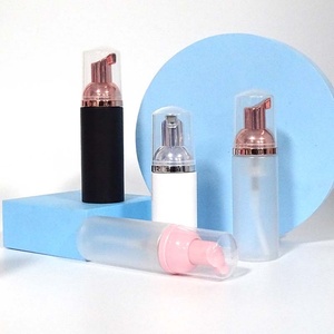 Flacons pulvérisateurs en mousse noire 50ml-200ml, vides, format voyage, pour shampoing et nettoyant pour cils, avec logo personnalisé - Product Image 3